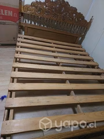 Cama y marquesa de madera tallada muy bonita colch - Imagen 3
