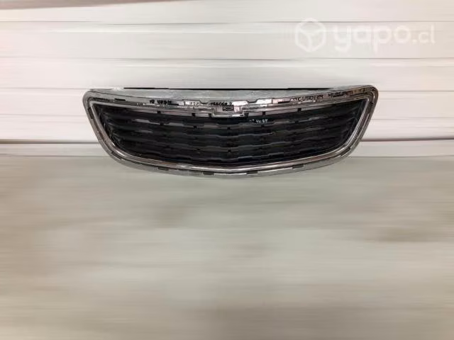 Rejilla inferior chevrolet tracker 2013-2017