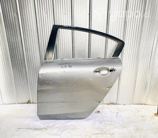 Puerta trasera mazda 3