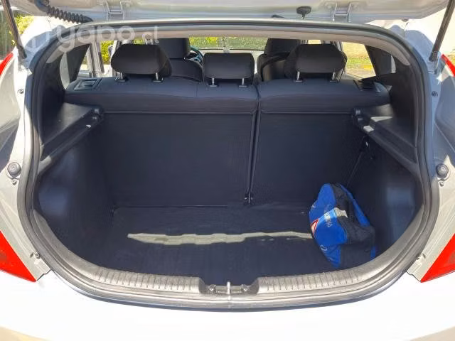 Hyundai accent hatchback (impecable) - Imagen 8