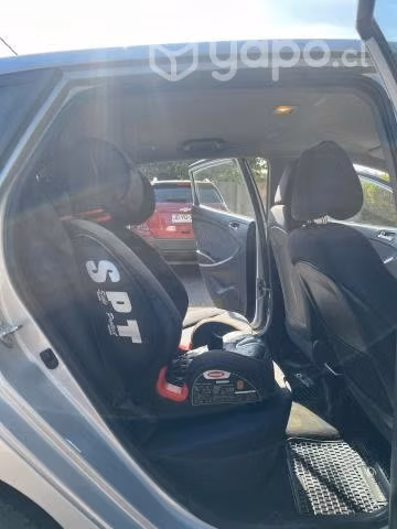 Hyundai accent hatchback (impecable) - Imagen 10