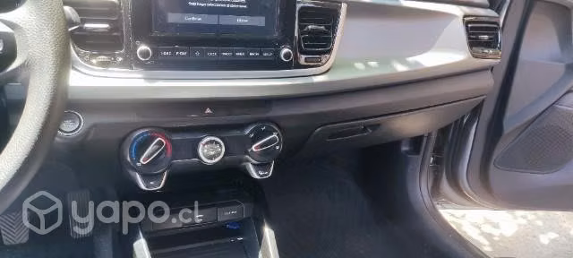 Kia Río 4 2021 versión full
