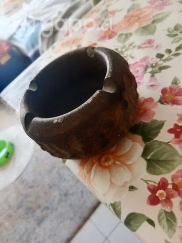Cenicero de madera nativa