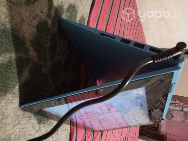 Notebook con detalle - Imagen 3