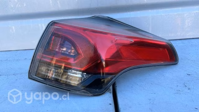 Foco derecho toyota rav4 (16-19)