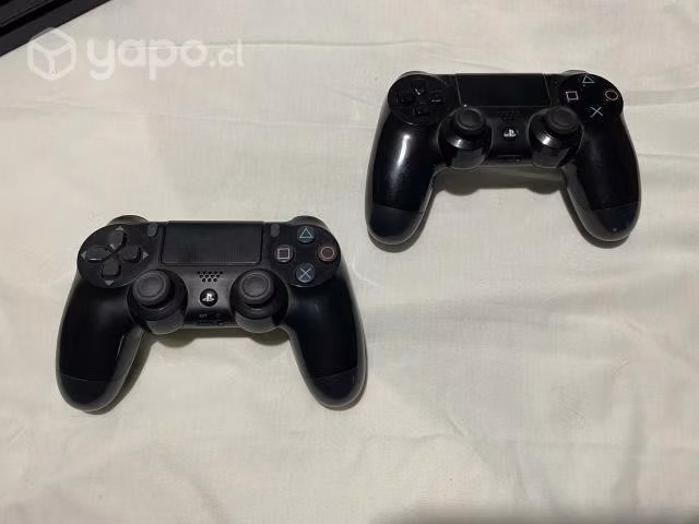 Play Station 4 PRO + 2 controles + 2 juegos fisico