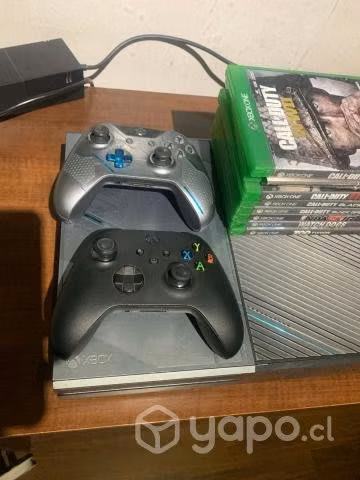 Xbox One Halo Edition + 2 controles y 8 juegos
