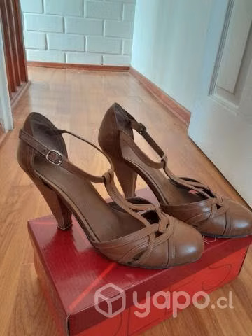Zapato Mujer 5 pares usado buen estado N° 38