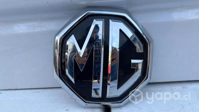Emblema mascara mg zs (18-22)