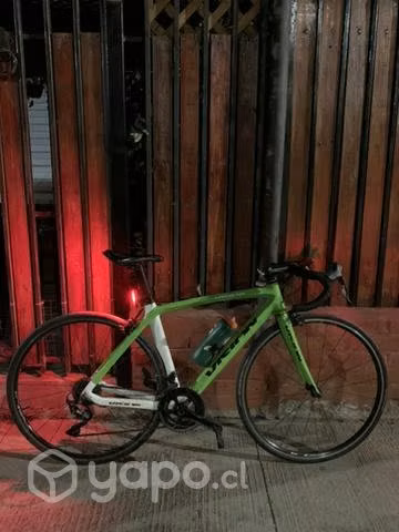 Bicicleta de ruta de carbono 11v