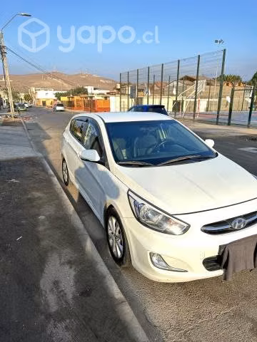 Vendo Hyundai Accent 2015 Conversable