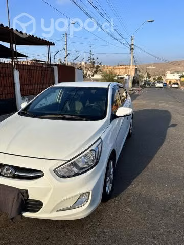 Vendo Hyundai Accent 2015 Conversable - Imagen 2