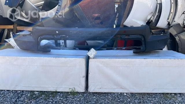 Parachoque delantero chevrolet colorado (22-23)