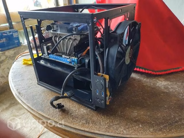 PC tecnología ITX (gabinete mini ITX Thermaltake