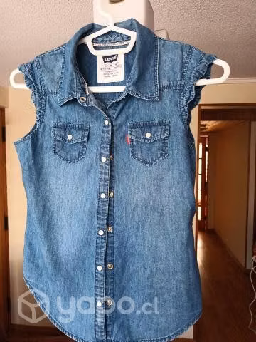 Ropa Levi's y Cacao