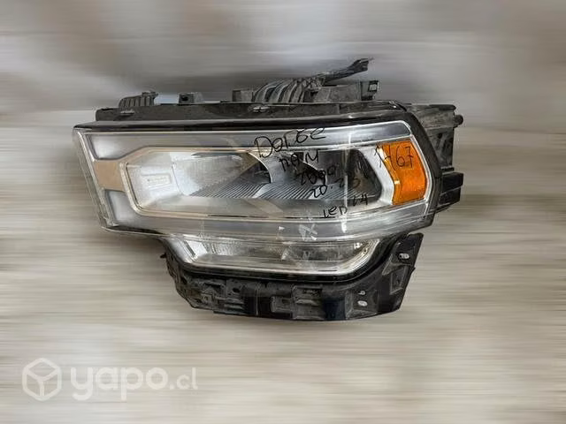 Foco óptico Lh Dodge ram 2500 2020 2023
