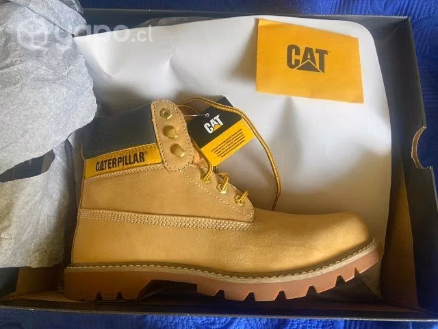Bototos CAT cero uso n°42,5