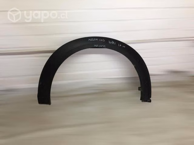 Moldura de rueda delantera lh mazda cx
