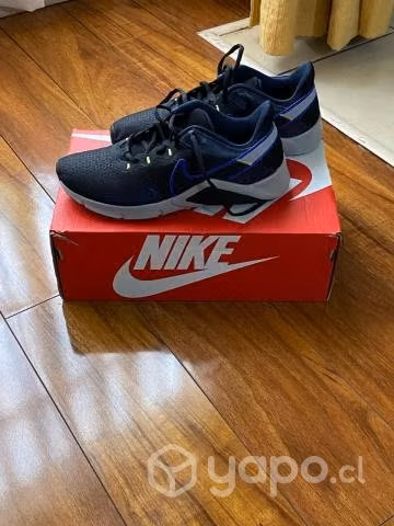 Vendo zapatilla deportiva