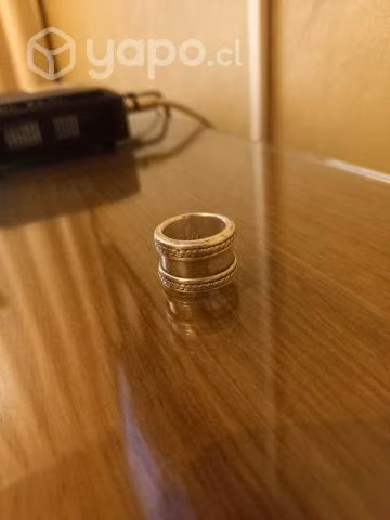 Anillo de plata