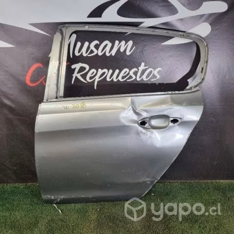 Puerta trasera izquierda peugeot 308 2018