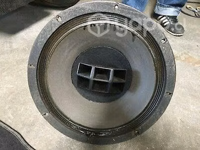 Colecciono parlantes antiguos pago efectivo