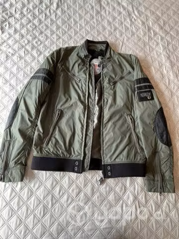 Chaqueta marca DIESEL