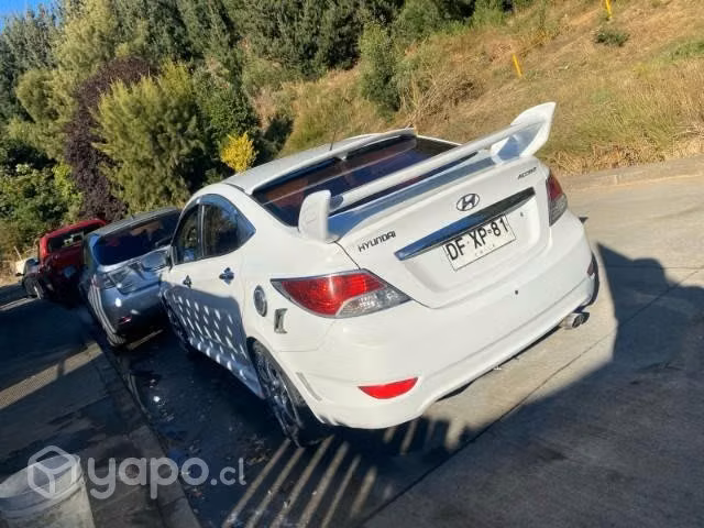 Hyundai accent RB 2011
