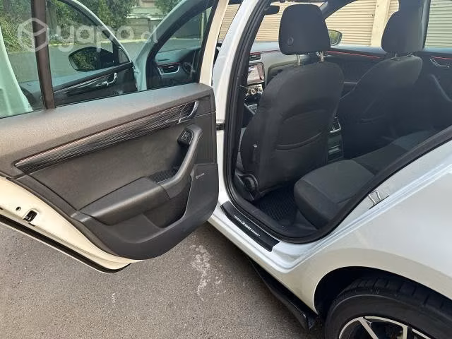 Skoda Octavia Style 1.4tsi DSG Full 2021