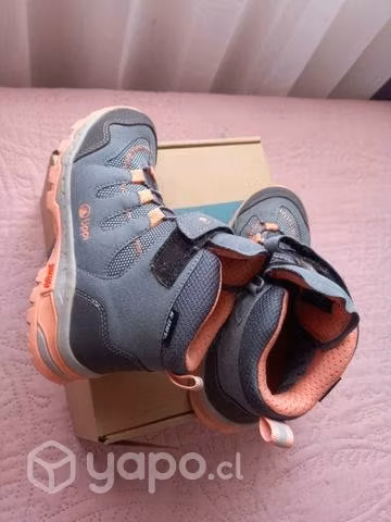 Botin marca Lippi niña talla 32 - Imagen 2