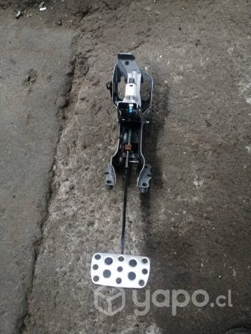Pedal de freno subaru xv 2020 original