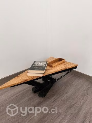 Mesa pequeña de apoyo industrial y colgante