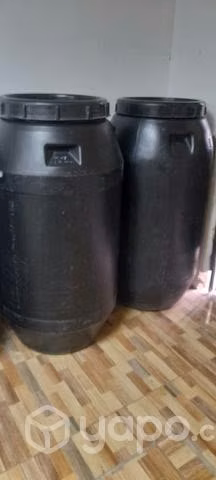 Bidones de 220 litros