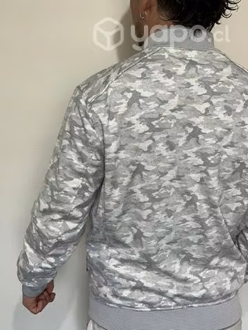 Polerones y camiseta de running - Imagen 2