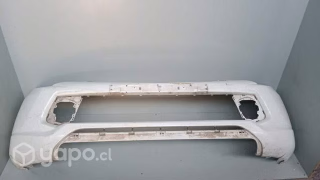 Parachoque Mitsubishi l200 dmg repuestos 38.87