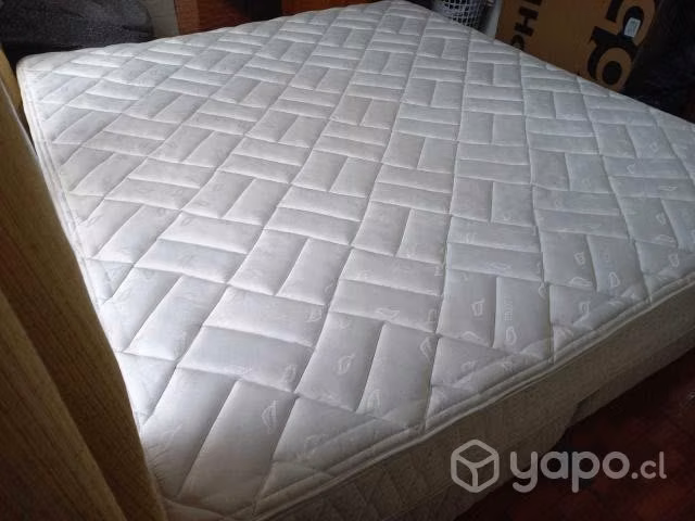 Cama king (en excelente estado)