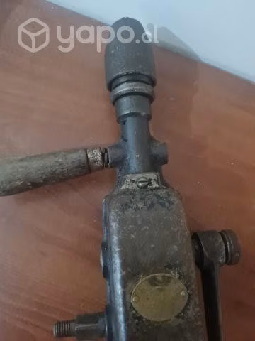 Taladro de mano aleman