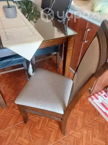 Mesa de comedor con 6 sillas