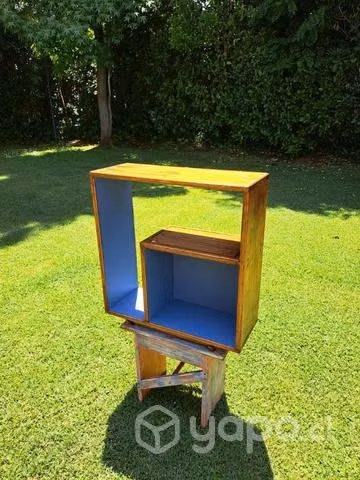 Mueble de madera reutilizada