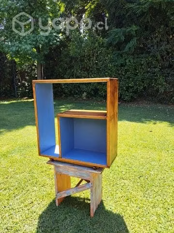 Mueble de madera reutilizada
