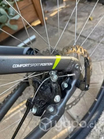 Bicicleta RockRider ST520 como nueva + accesorios