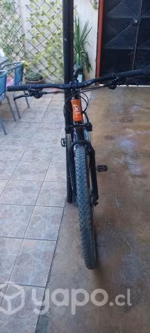Bicicleta con poco uso