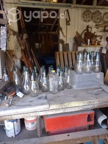 Botellas para chicha o cola de mono