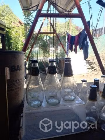 Botellas para chicha o cola de mono