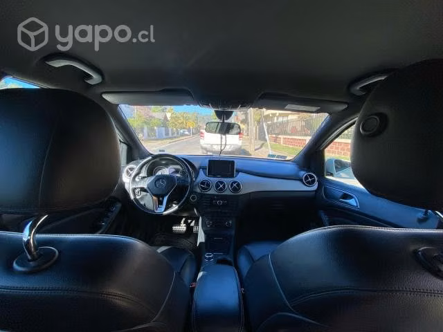 Mercedes benz b180 2014