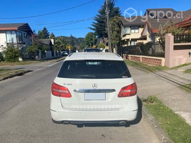 Mercedes benz b180 2014