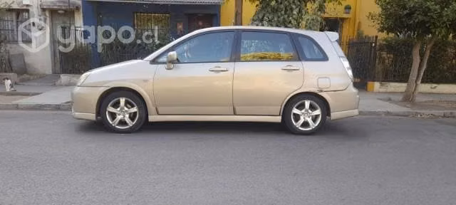 Vendo suzuki aerio 2005