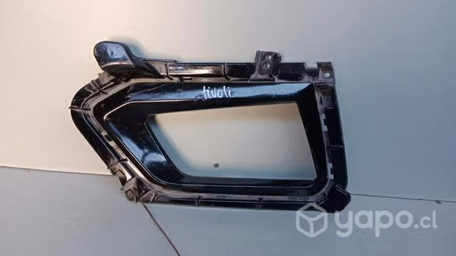Tapa de neblinero ssangyong tivoli dmg