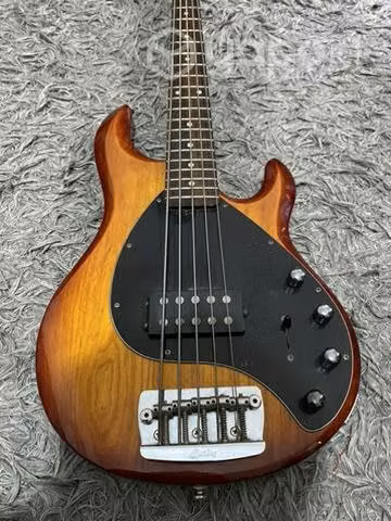 Bajo eléctrico sterling ray 35 5 cuerdas