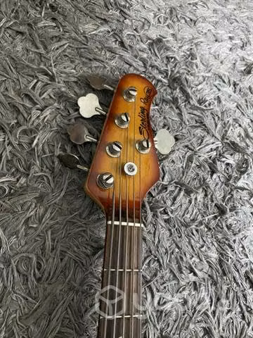 Bajo eléctrico sterling ray 35 5 cuerdas